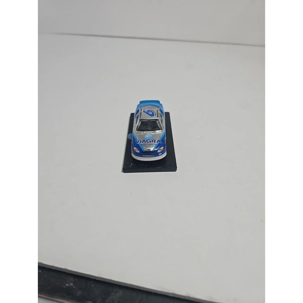 1/24 nascar diecast Mark Martin 1 of 8,116